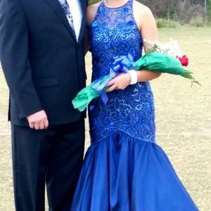 Sherri hill