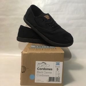 TOMS Black Canvas Cordones (Youth 5)