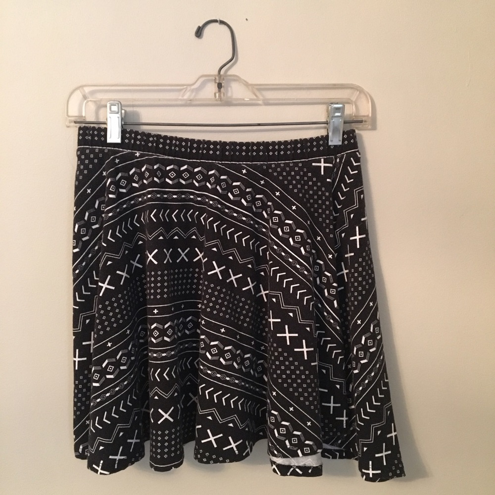 Black patterned skater skirt