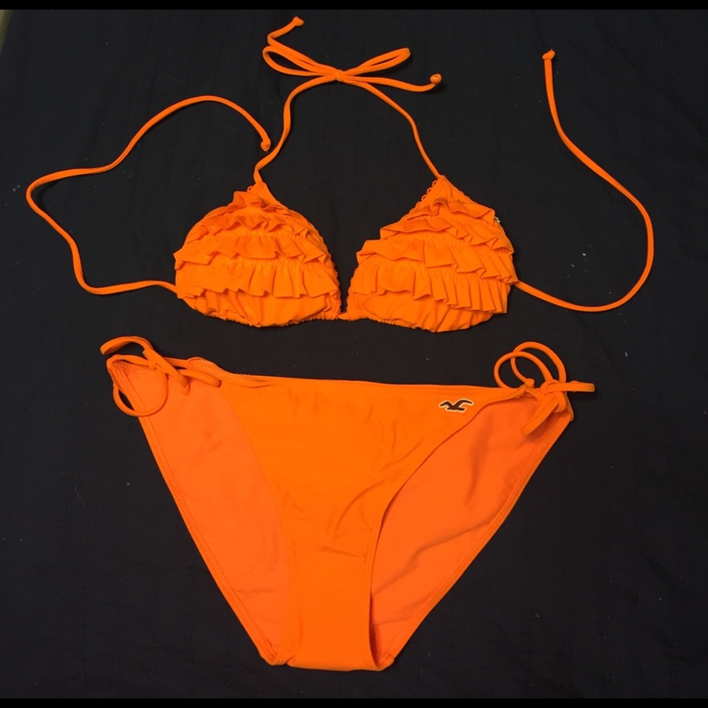HCo Triangle String Bikini Set