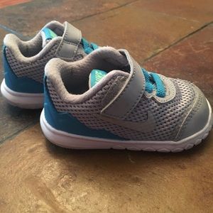 Toddler Nike sneakers