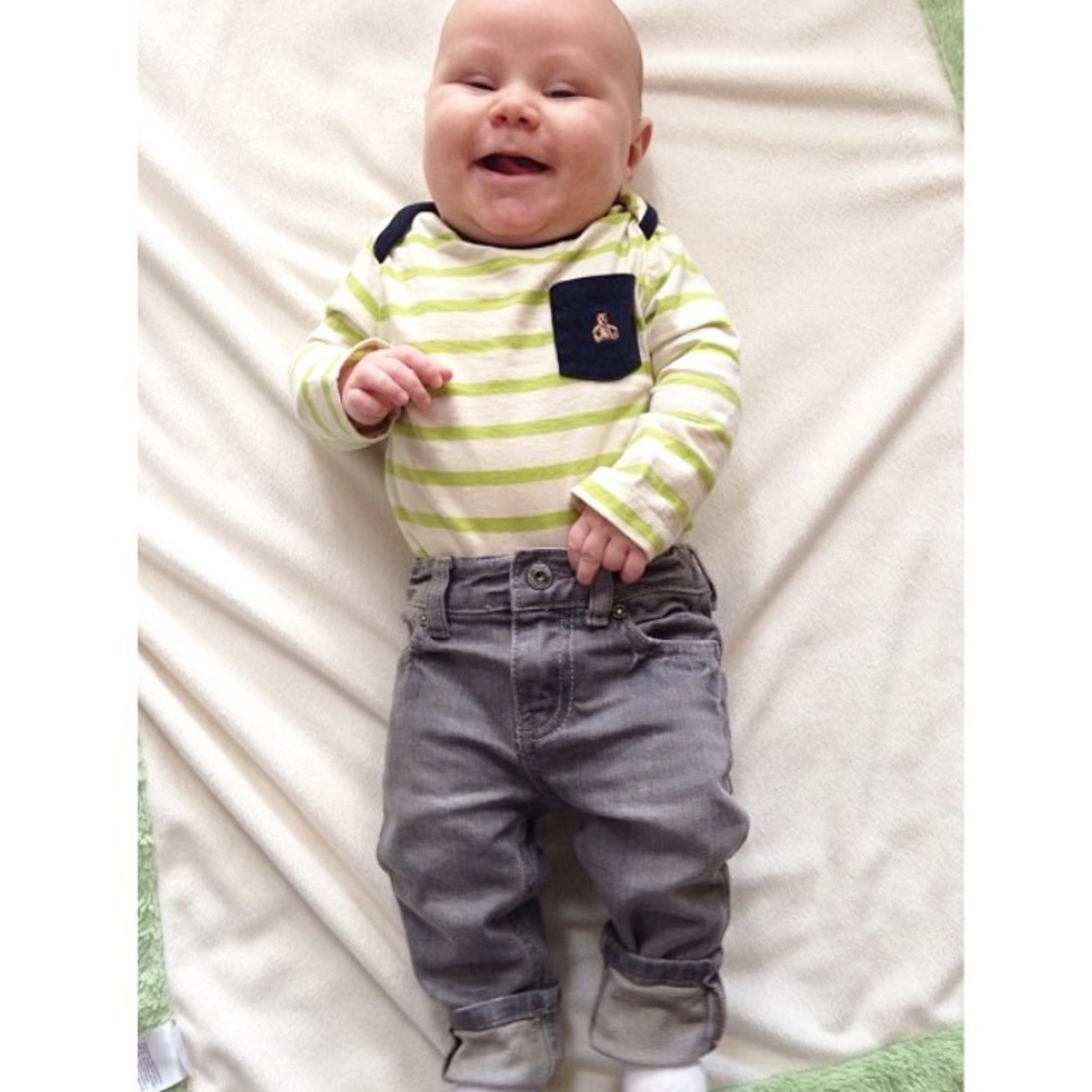 Light gray baby skinny jeans 6-12 months.