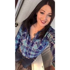 Meet your Posher, Lani