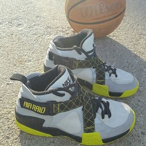 Nike air raid Men's basketball shoes