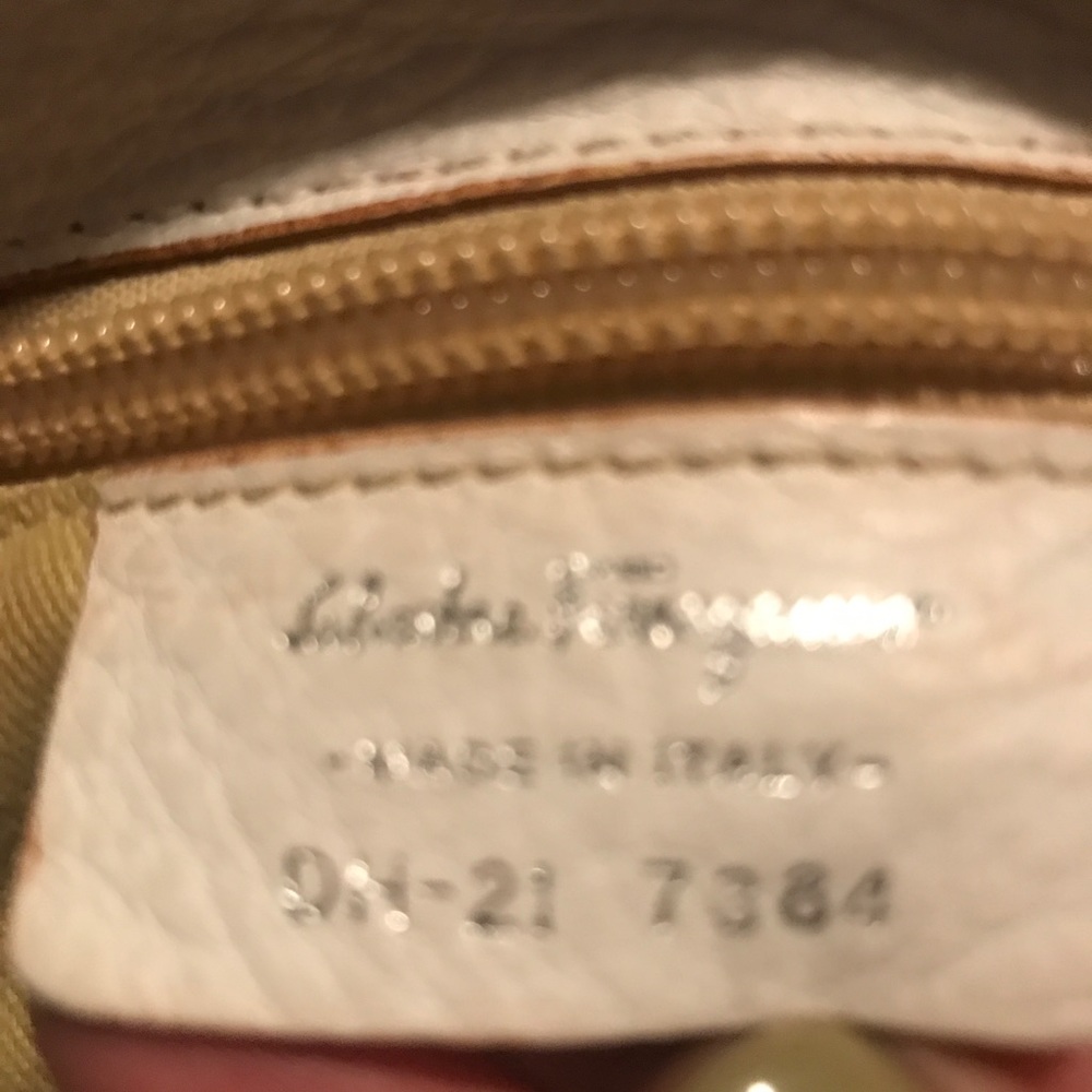 Ferragamo White Bag - Picture 7 of 16