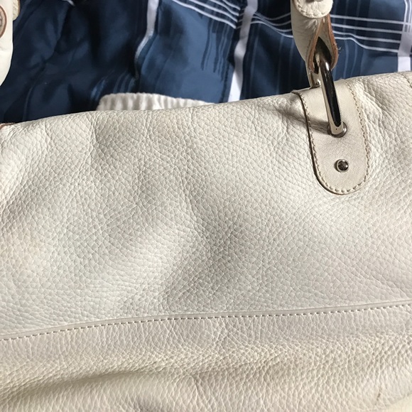 Ferragamo White Bag - Picture 2 of 16