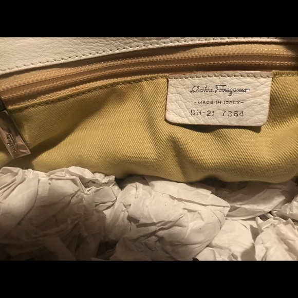 Ferragamo White Bag - Picture 8 of 16