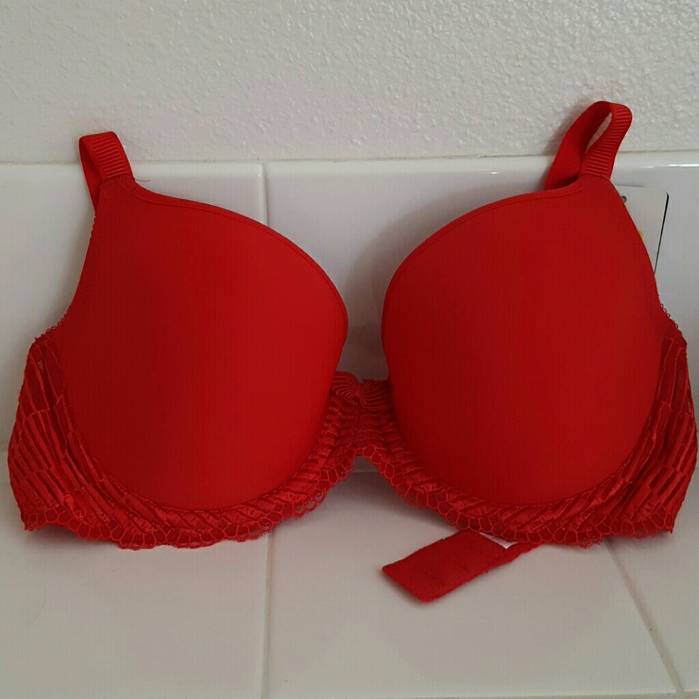 Sold Sold Sold 32DD Wacoal Red Bra