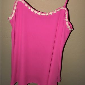 Pink tank top with floral design