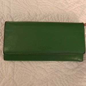 Kate Spade wallet (please note wear)