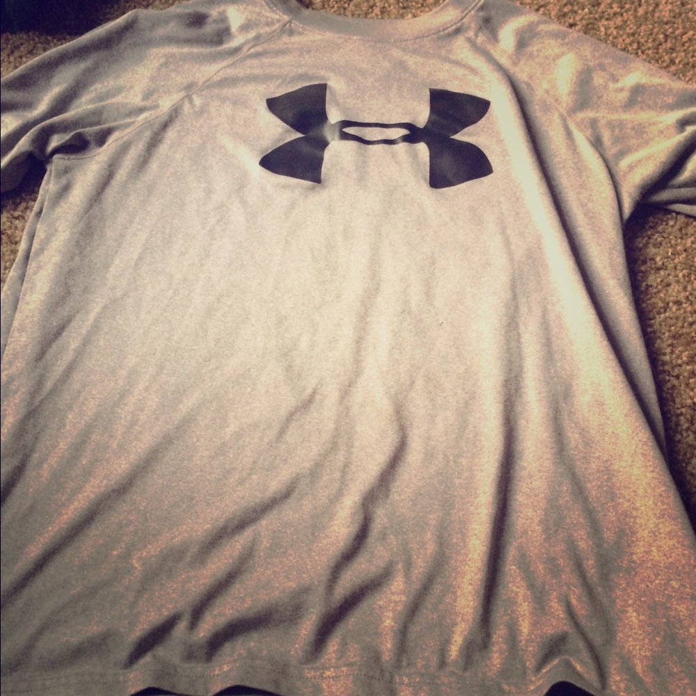 Under armor Tshirt