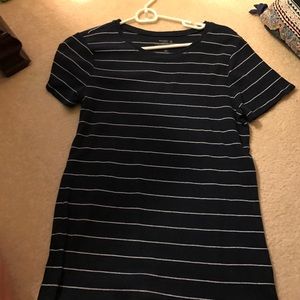 Basic navy striped tee