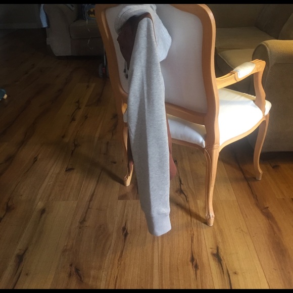 Woman's Jacket! - Picture 4 of 6