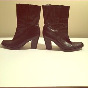 Nine West basic black boots