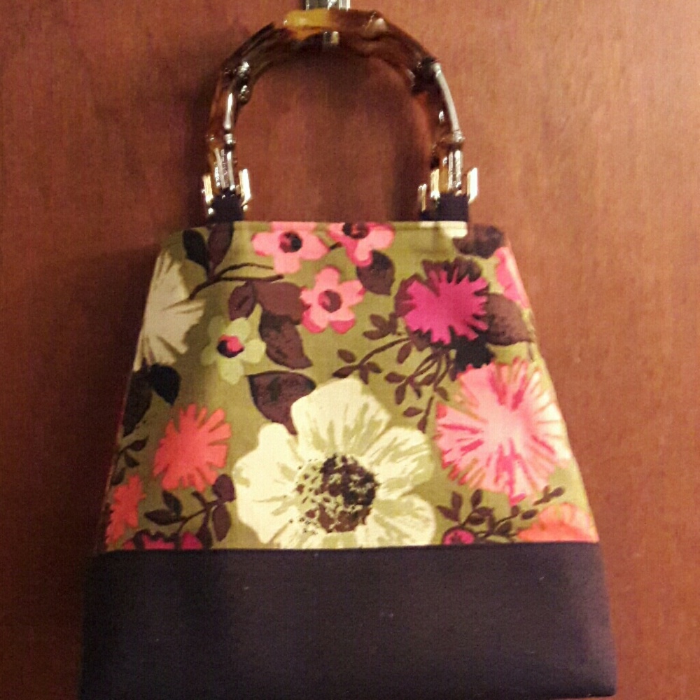 Adorable Floral hand bag
