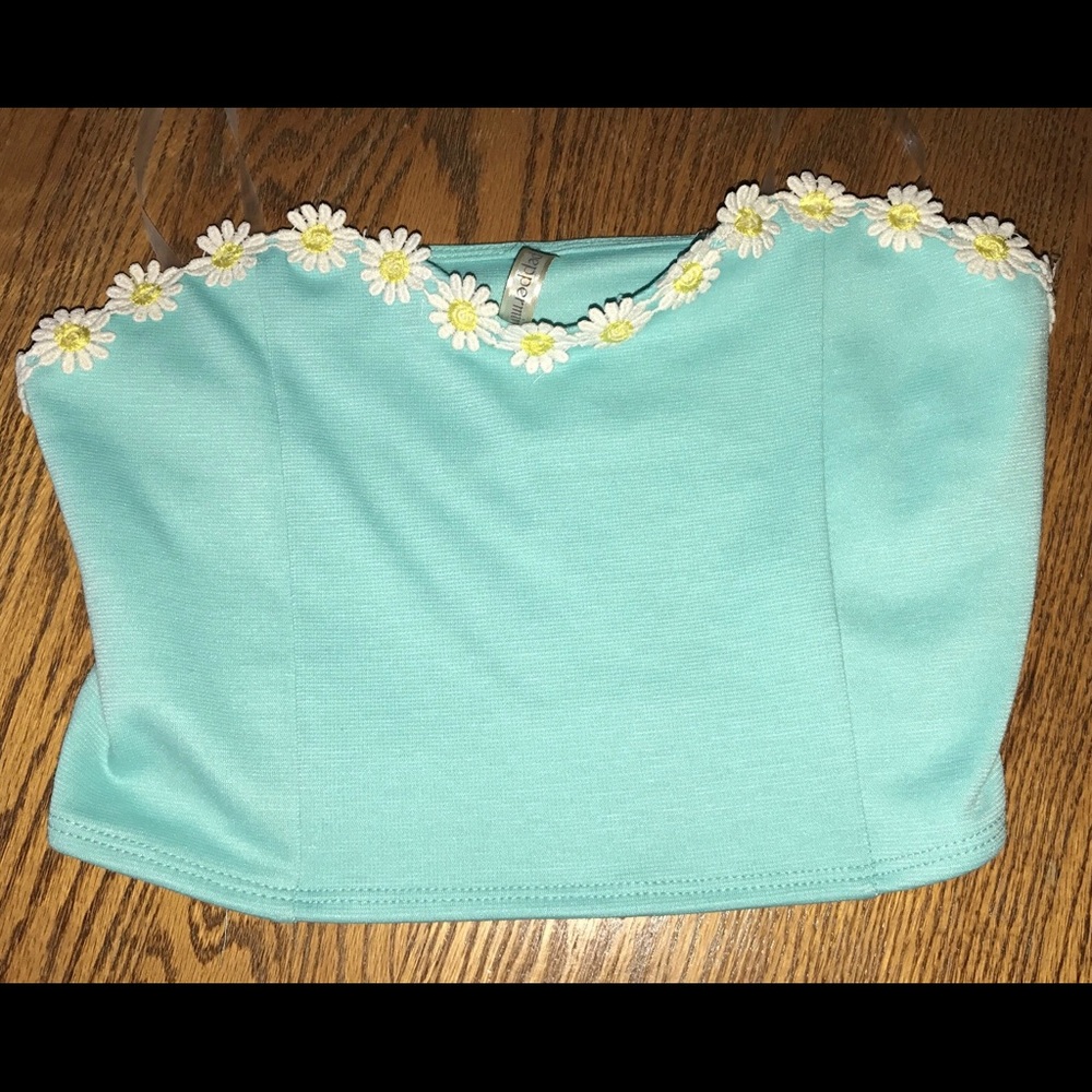 Crop top