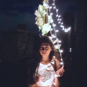 Meet your Posher, Isadora