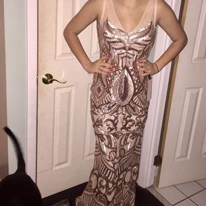 🚫ROSE GOLD PROM DRESS 🚫SOLD🚫