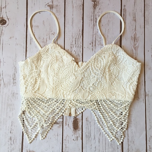 *ONE LEFT* White Lace Spaghetti Strap Bralette - Picture 2 of 6