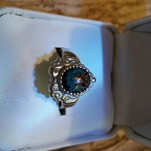 Woman's ring