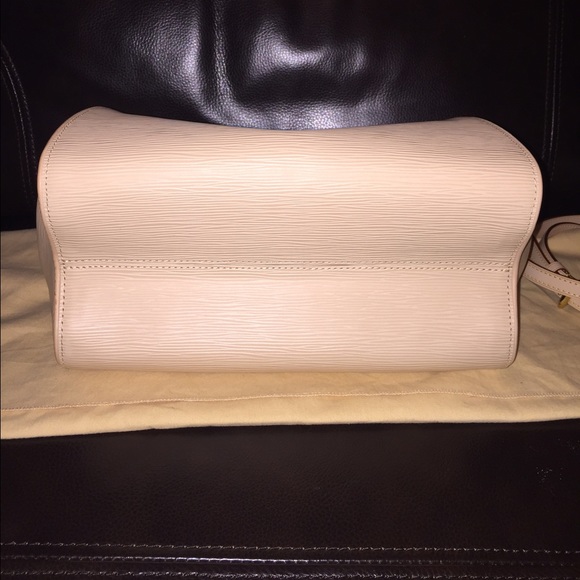 GORGEOUS 💗💗💗 - Picture 6 of 8