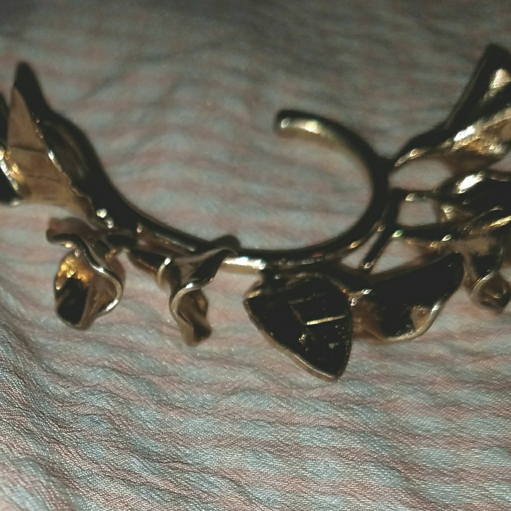 earring cuff - Picture 2 of 2