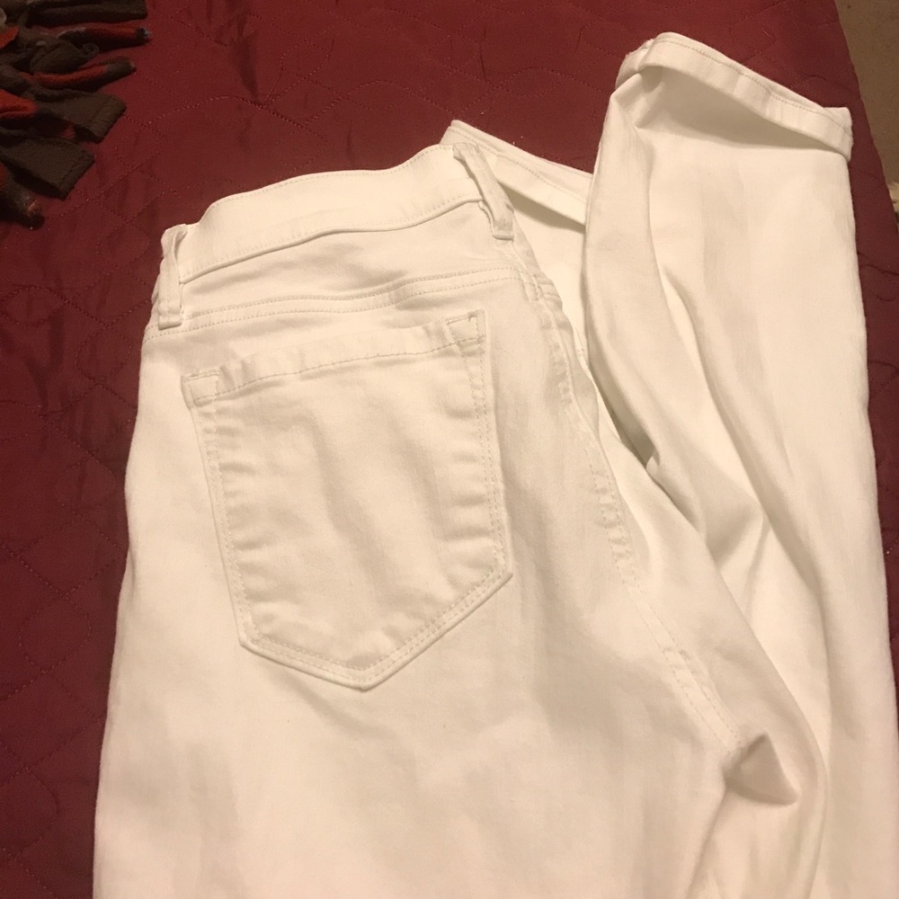 White loft jeans