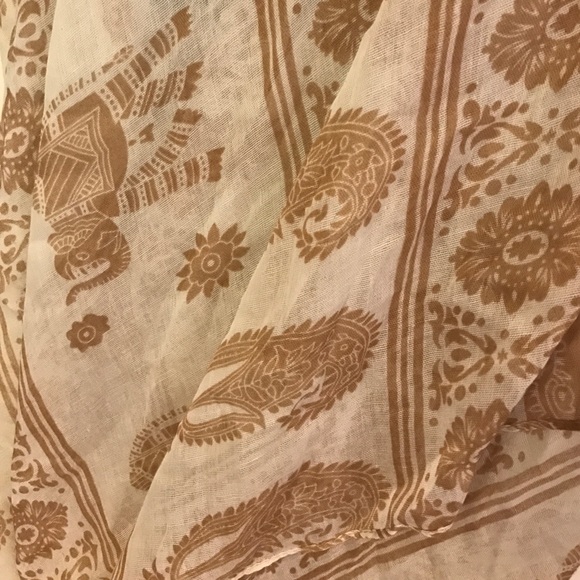 Tan light weight scarf/wrap - Picture 3 of 4