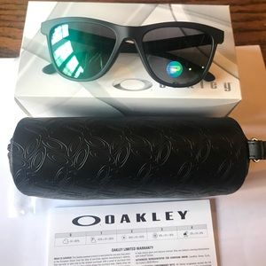 Oakley Moonlighter black w/Jade polarized