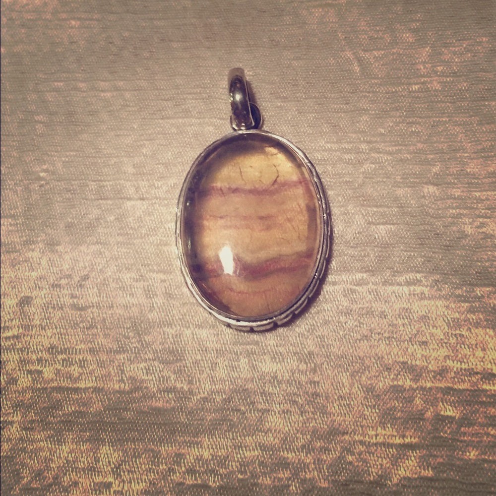 Pendant