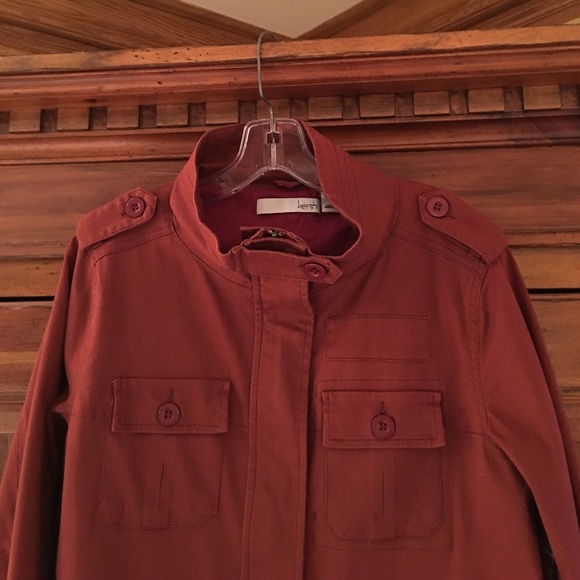 Super cute, on trend, jacket. This season! - Picture 2 of 3