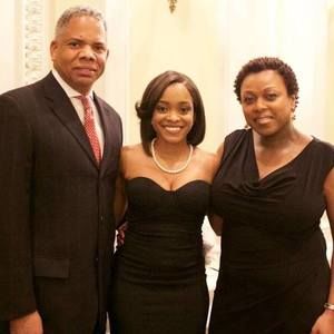 Meet your Posher, Nikia