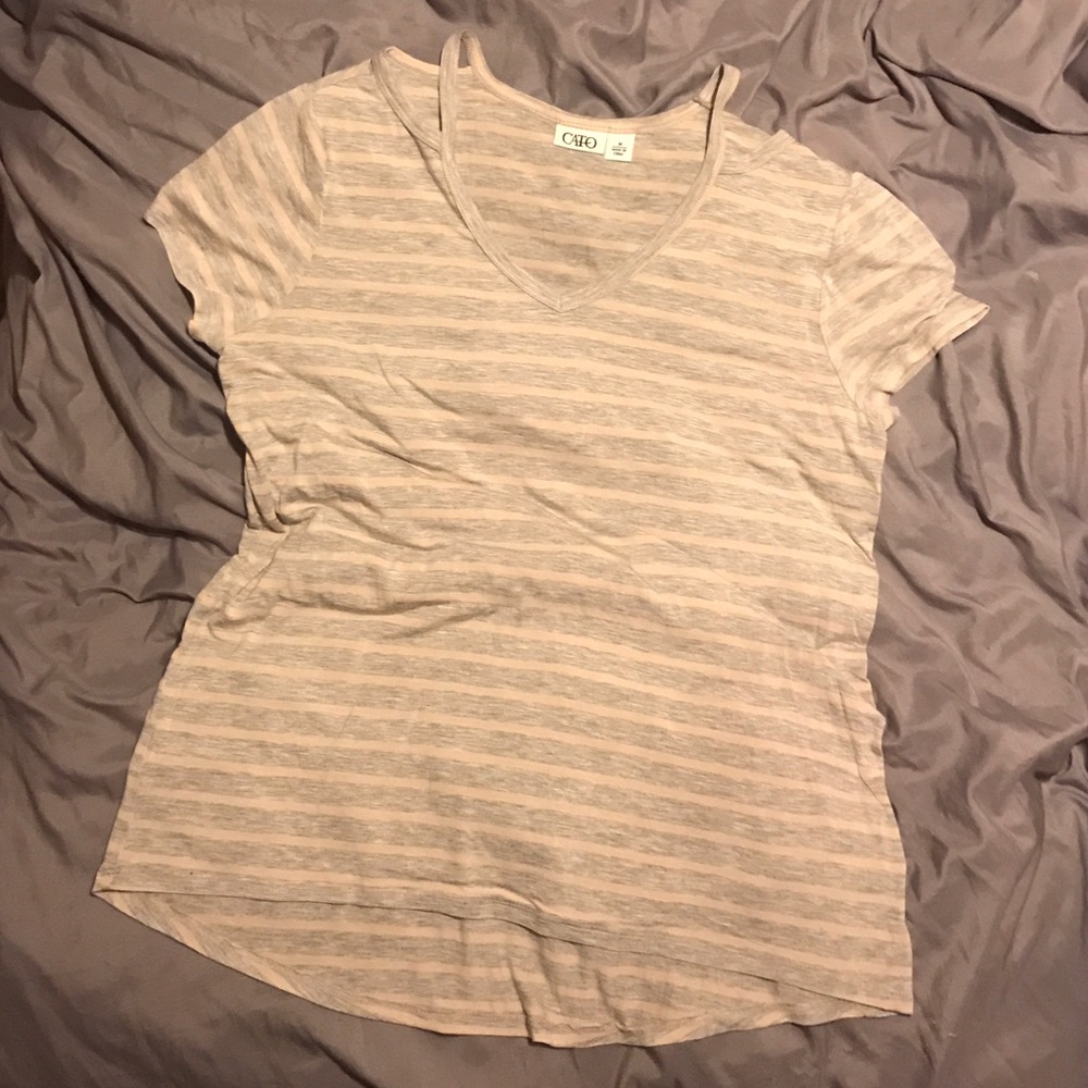 Gray & off white striped tshirt