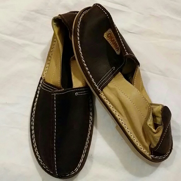 OKANUI LEATHER SHOES SIZE SMALL - Picture 1 of 4