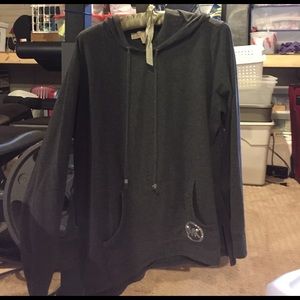 Lightweight sweatshirt