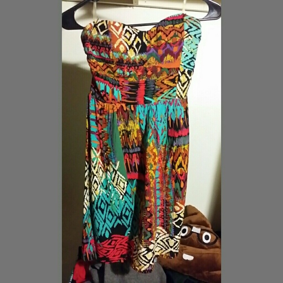 LIKE NEW! African-like print Sweetheart mini dress - Picture 1 of 1