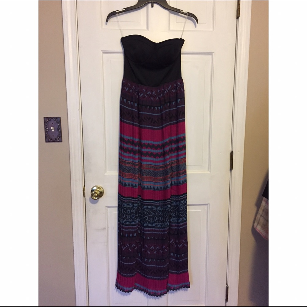 Sans Souci Strapless Maxi Dress