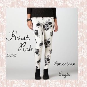 🎉HP!🎉AE  floral print jeggings