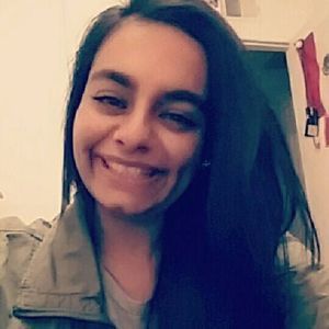 Meet your Posher, Isaura