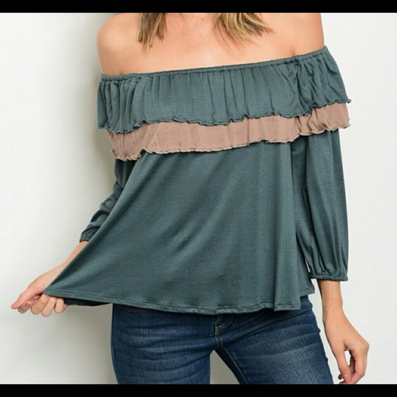 Ruffled off the shoulder top SaleSale - Picture 3 of 4