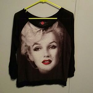 Marilyn top