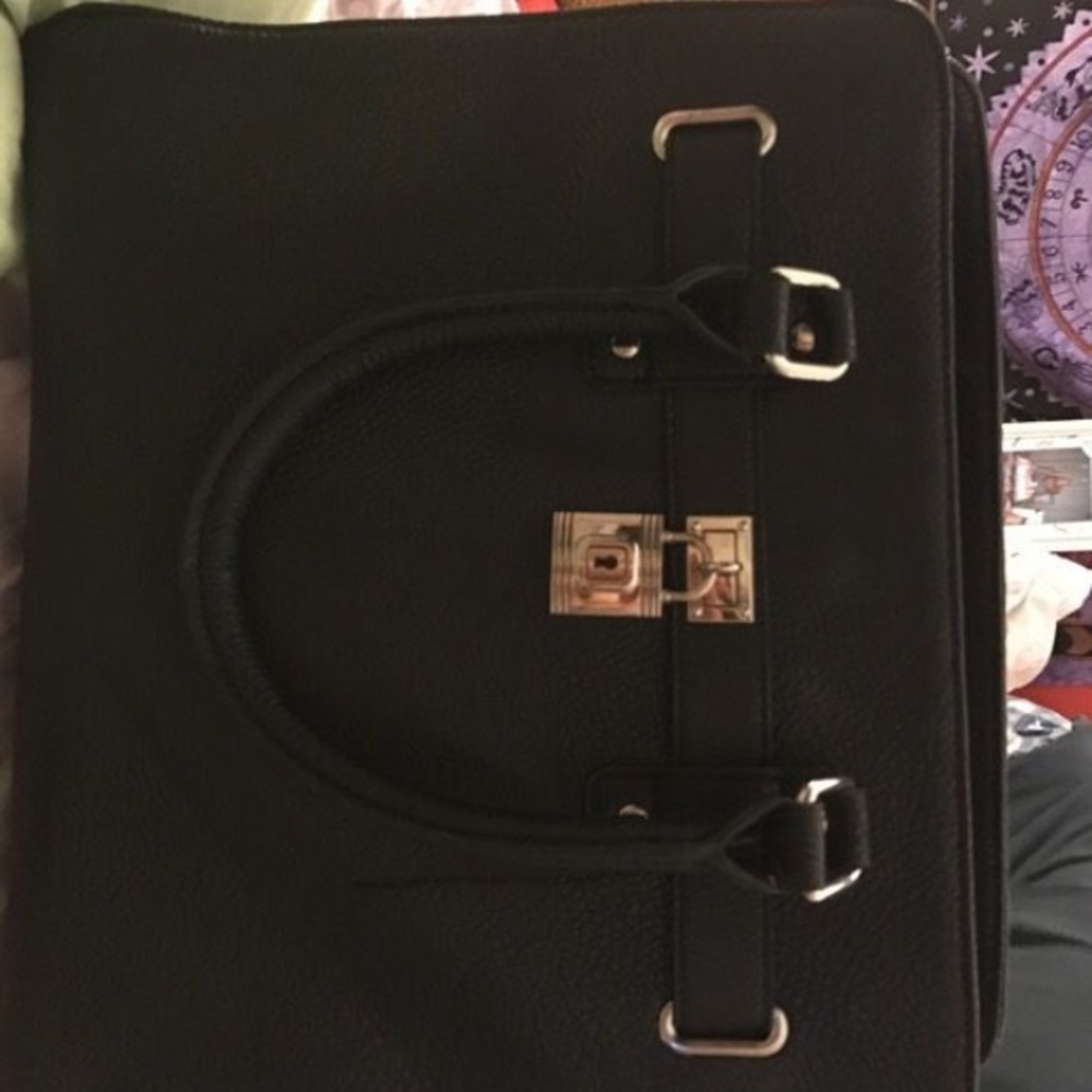 Black Purse