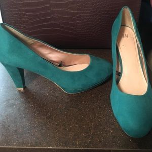 Suede green heels