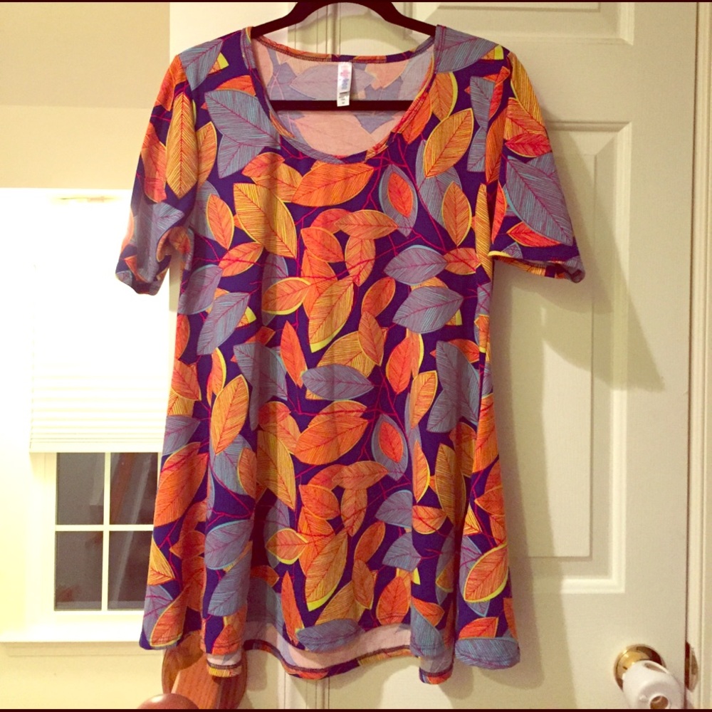 LuLaRoe Perfect T - Medium