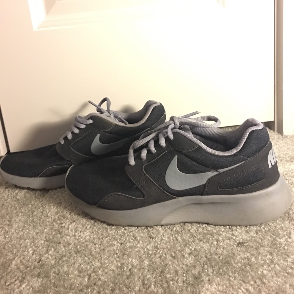 Black/Grey Nikes
