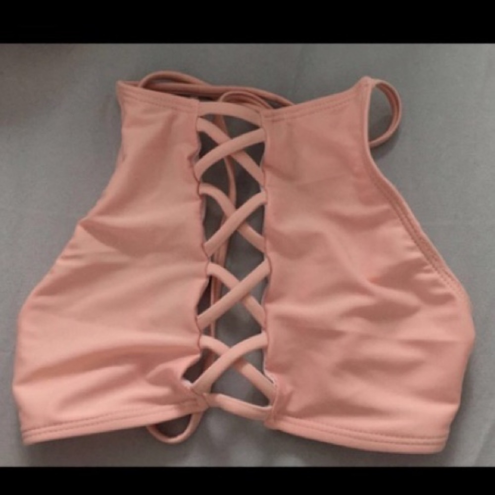 Strapping bikini