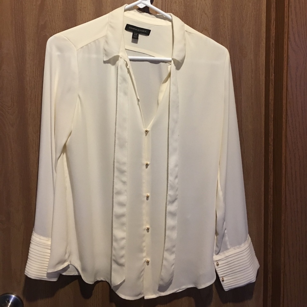 Banana Republic Lightweight Neck Tie Blouse