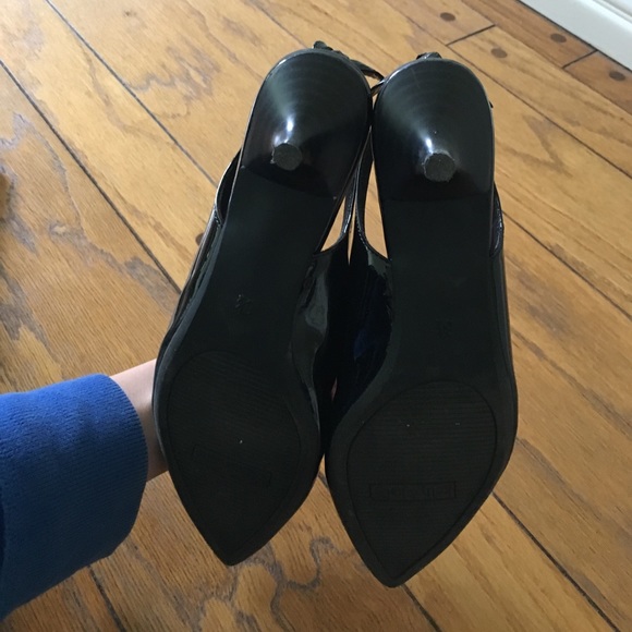 Kelly & Katie Piper Pumps - Picture 5 of 6