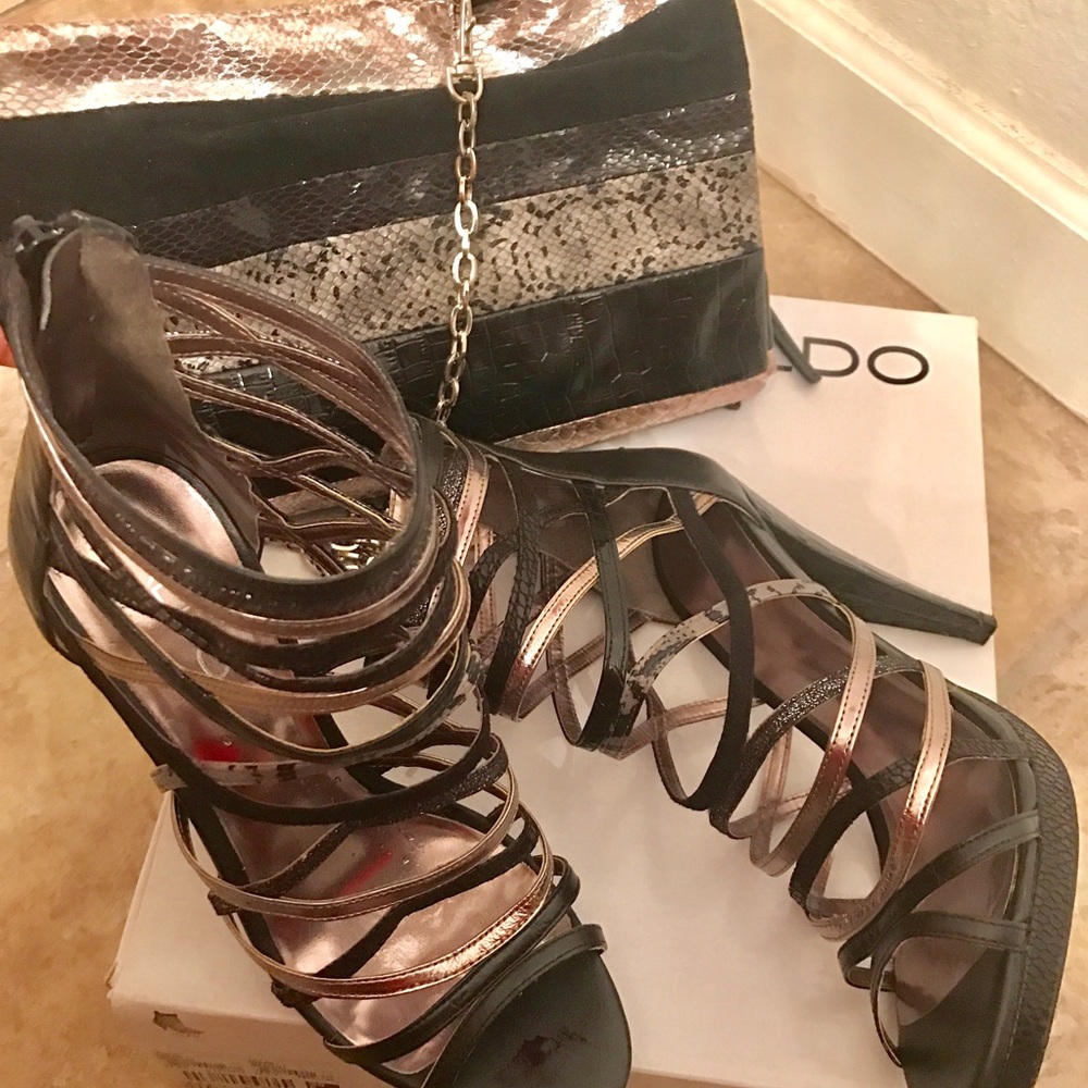 Women's strappy multi sandals with matching clutch