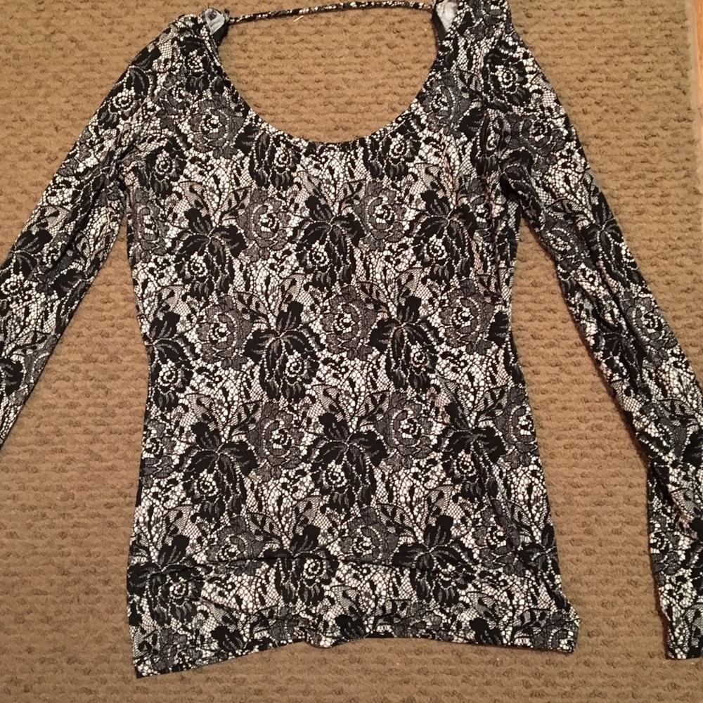 Black and white top